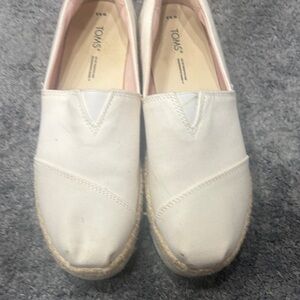 TOMS Women's Off-White Espadrilles